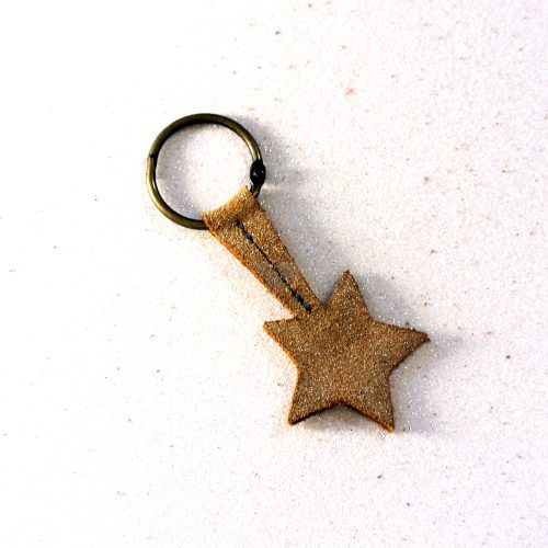 Joli petit porte clé étoile, en cuir, en cuir pailleté, étoile filante, made in france, la cartablière