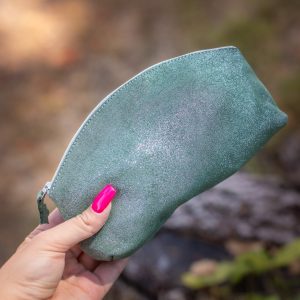 maxi-trousse-tresors-trousse-maquillage-trousse-en-cuir-cuir-paillete-la-cartabliere-cuirs-fantaisies-made-in-france-fabrique-en-france