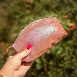 maxi-trousse-tresors-trousse-maquillage-trousse-en-cuir-cuir-paillete-la-cartabliere-cuirs-fantaisies-made-in-france-fabrique-en-france