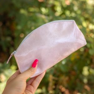 maxi-trousse-tresors-trousse-maquillage-trousse-en-cuir-cuir-paillete-la-cartabliere-cuirs-fantaisies-made-in-france-fabrique-en-france