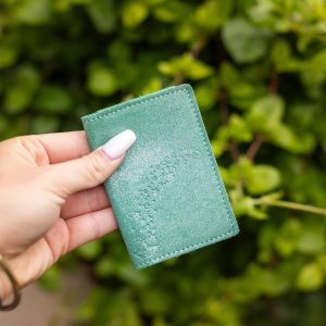 etui-double-a-cartes-cuirs-fantaisies-fabrique-en-france-made-in-france-cuirs-pailletés-la-cartabliere-portes-cartes-cuir