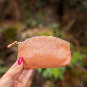 midi trousse a trésors en cuir pailleté - la cartablière