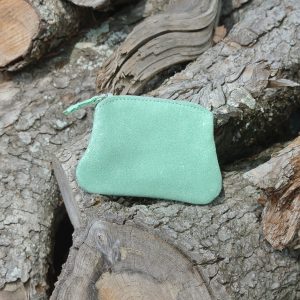cuirs-fantaisies-la-cartabliere-fabrique-en-france-porte-monnaie-kiwi-en-cuir-paillete-vert-amande