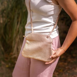 sac-kiwi-en-cuir-paillete-la-cartabliere-cuirs-fantaisies-made-in-france-fabrique-en-france