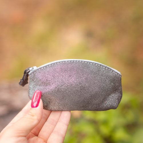 mini trousse à trésors, petites trousse en cuir, fabriqué en france, fabriqué en Occitanie, la cartablière, cuir, cuir pailleté, cuir fantaisie, porte-monnaie