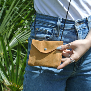 porte-monnaie-verseau-porte-monnaie-bandoulière-porte-monnaie-porté-autour-du-cou-cuirs-pailleté-cuirs-fantaisies-cuirs-colorés-made-in-france-fabriqué-en-france-la-cartabliere