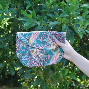 tissu-jacquard-sac-en-jacquard-tissé-en-france-oiseaux-oiseau-campagne-en-ville-made-in-france-fabriqué-en-france-tarn-la-cartabliere-sac-en-tissu-accessoires-en-tissu-trousse-en-tissu-accessoire-en-jacquard-trousses-en-jacquard