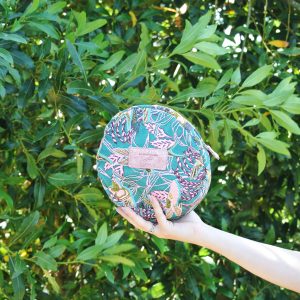 tissu-jacquard-sac-en-jacquard-tissé-en-france-oiseaux-oiseau-campagne-en-ville-made-in-france-fabriqué-en-france-tarn-la-cartabliere-sac-en-tissu-accessoires-en-tissu-trousse-en-tissu-accessoire-en-jacquard-trousses-en-jacquard