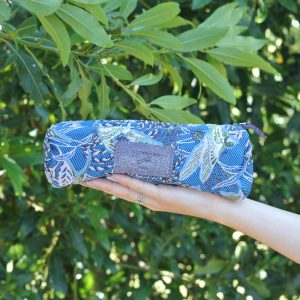 tissu-jacquard-sac-en-jacquard-tissé-en-france-oiseaux-oiseau-campagne-en-ville-made-in-france-fabriqué-en-france-tarn-la-cartabliere-sac-en-tissu-accessoires-en-tissu-trousse-en-tissu-accessoire-en-jacquard-trousses-en-jacquard