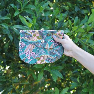 tissu-jacquard-sac-en-jacquard-tissé-en-france-oiseaux-oiseau-campagne-en-ville-made-in-france-fabriqué-en-france-tarn-la-cartabliere-sac-en-tissu-accessoires-en-tissu-trousse-en-tissu-accessoire-en-jacquard-trousses-en-jacquard