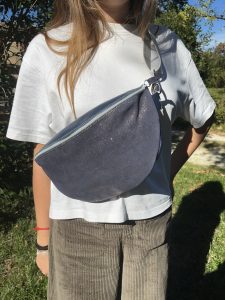 midi-sac-banane-banana-cuirs-pailletes-cuirs-fantaisies-paillette-tendance-banane-en-cuirs-la-cartablière-banane à paillette-made-in-france-fabriqué-en-france