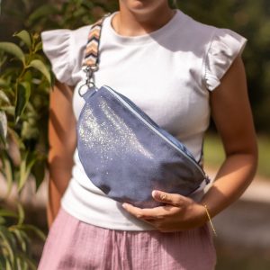 midi-sac-banane-banana-cuirs-pailletes-cuirs-fantaisies-paillette-tendance-banane-en-cuirs-la-cartablière-banane à paillette-made-in-france-fabriqué-en-france