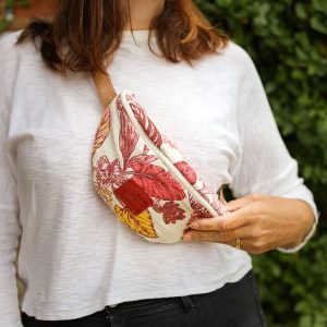 tissu-jacquard-sac-en-jacquard-tissé-en-france-fleurs-floral-fleuri-geometrique-made-in-france-fabriqué-en-france-tarn-la-cartabliere-sac-en-tissu-accessoires-en-tissu-trousse-en-tissu-accessoire-en-jacquard-trousses-en-jacquard-sac-cabas-voyage-sac-en-tissu-made-in-france