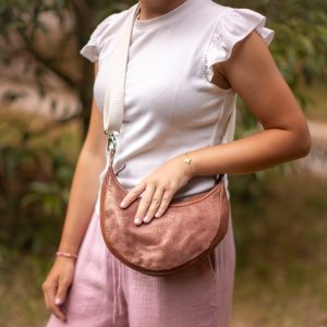 sac-cosmos sac banane, sac bandoulière sac polène made in france fabriqué en france Tarn occitanie cuir maroquinerie joli sac fantaisie paillette cuir brillant féminin