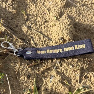 porte-clés-message-la-cavaliere-paillettes-team-crottin-j'peux pas j'ai poney- fabriqué en france, made in france, fabriqué en Occitanie cuir pailleté message drôle cheval poney