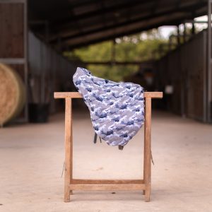 Protège-selle en tissu Jacquard – Artisanat français – Élastique – La Cavalière à Paillettes fabriqué en france, fabriqué en Occitanie équin équestre cheval accessoire équitation