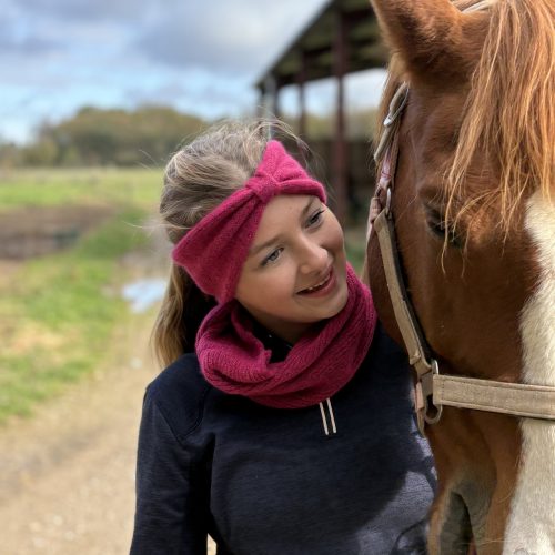 bandeau en laine pour cavalière fabriqué en france tricoté la cartablière la cavalière à paillettes