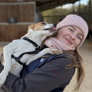 bonnet en laine pour cavalière fabriqué en france tricoté la cartablière la cavalière à paillettes