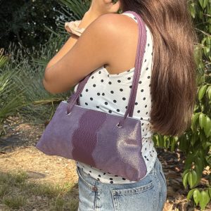 sac-athena-en-cuir-pailleté-sac-baguette-en cuir, en cuir pailleté, en cuir fantaisie, fabriqué en france, made in france, fabriqué en occitanie, la cartablière, maroquinerie française, femme, élégante