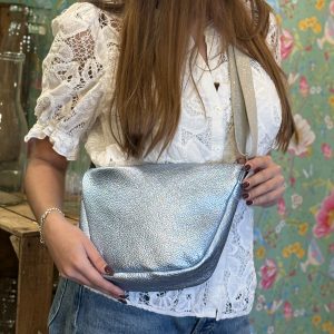 sac, banane, revisité, la cartablière, cuir ,cuir pailleté, cuir python, cuir métallisé, cuir fantaisie, fabrique en france, made in france, fabriqué en occitanie, Tarn, jolie sac, sac élégant, femme